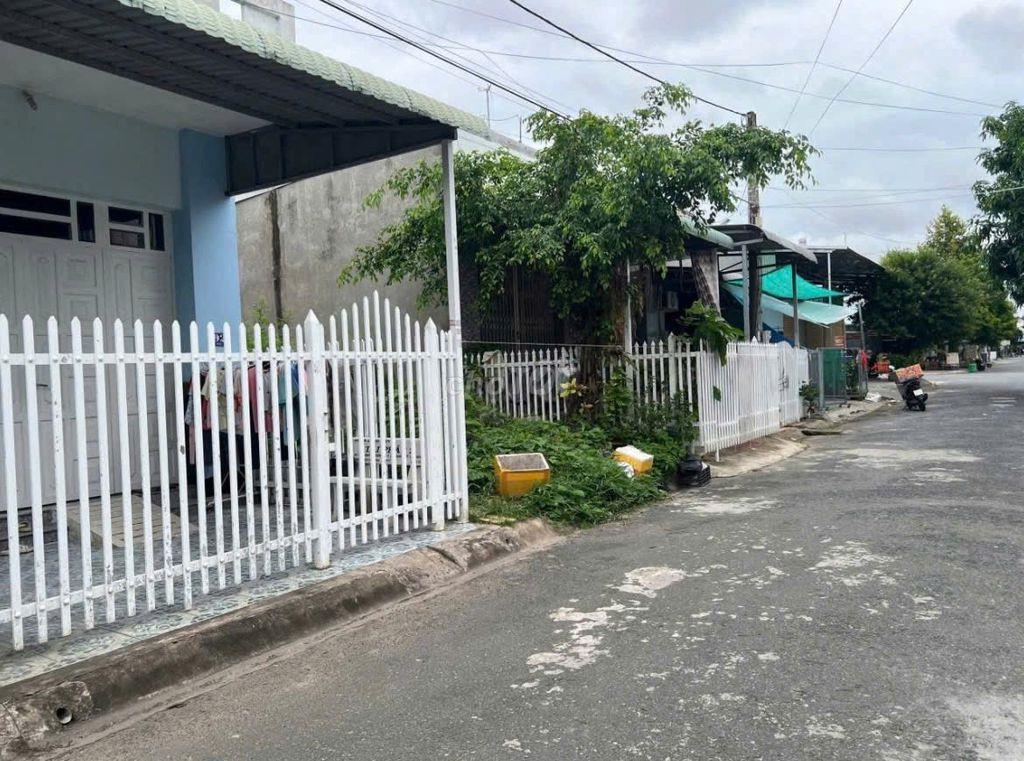 Bán gấp căn nhà 119m2 đường Mai Thị Buội Phước Vĩnh An Củ Chi