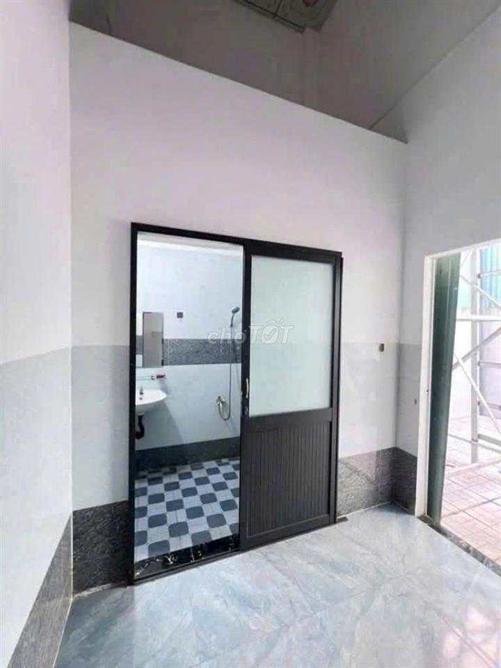 Gấp ! cần tiền bán căn nhà 151m2 Tân Thông Hội Củ Chi chỉ 900tr