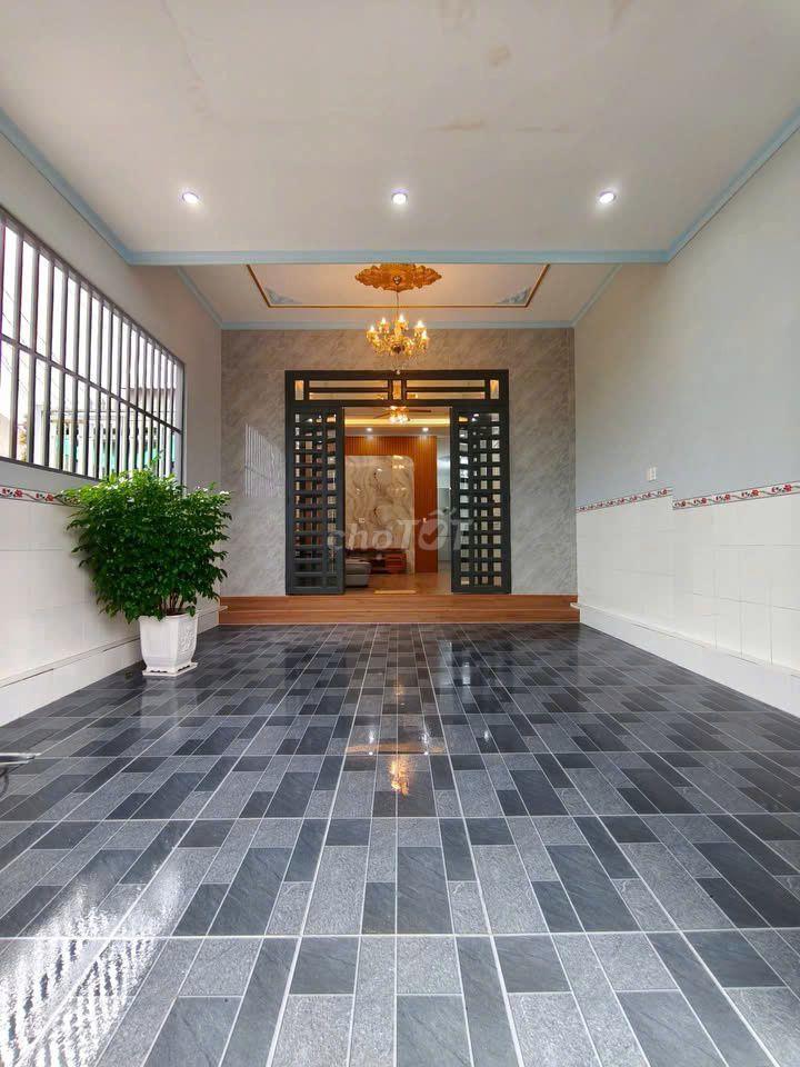Vỡ nợ chủ bán gấp căn nhà 120m2 Tân Thông Hội Củ Chi chỉ 990tr