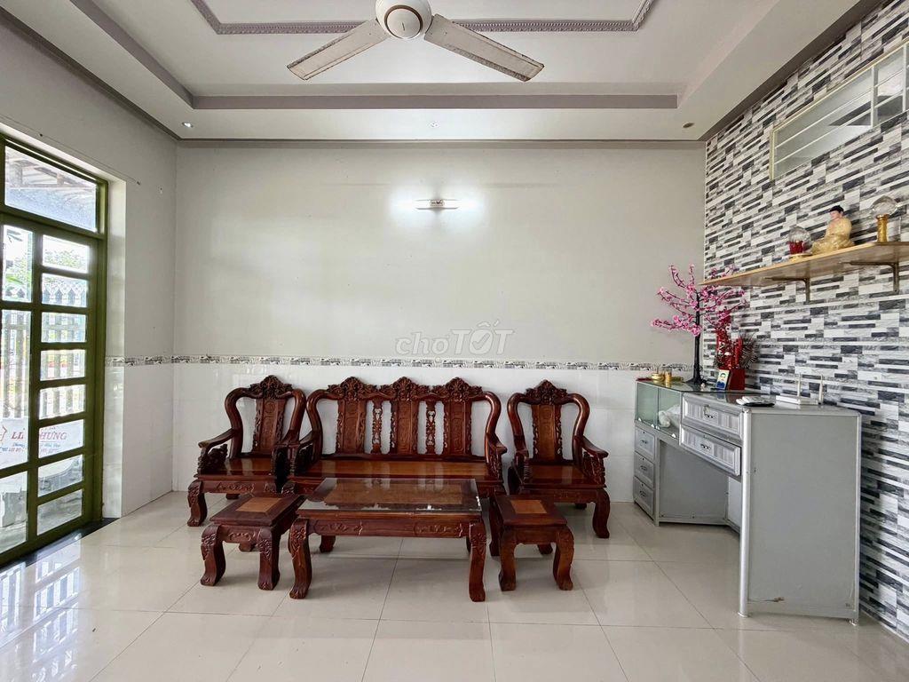 Vỡ nợ chủ bán gấp căn nhà 116m2 đường Nguyễn Thị Lắng Tân Phú Trung
