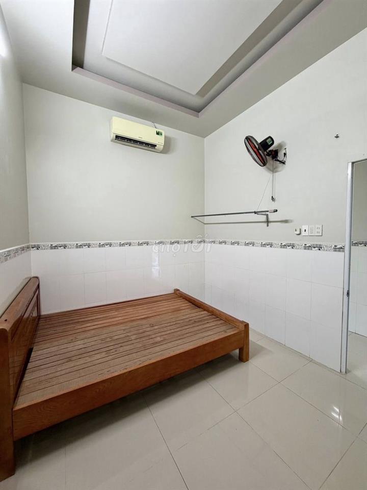 Vỡ nợ chủ bán gấp căn nhà 116m2 đường Nguyễn Thị Lắng Tân Phú Trung