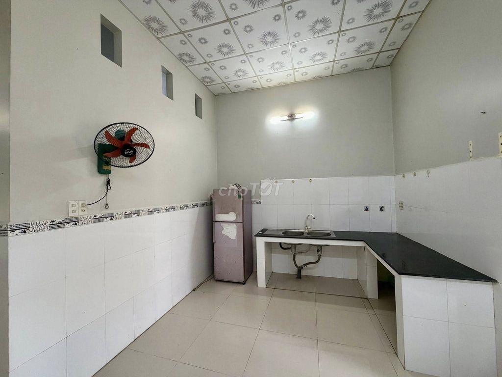 Vỡ nợ chủ bán gấp căn nhà 116m2 đường Nguyễn Thị Lắng Tân Phú Trung