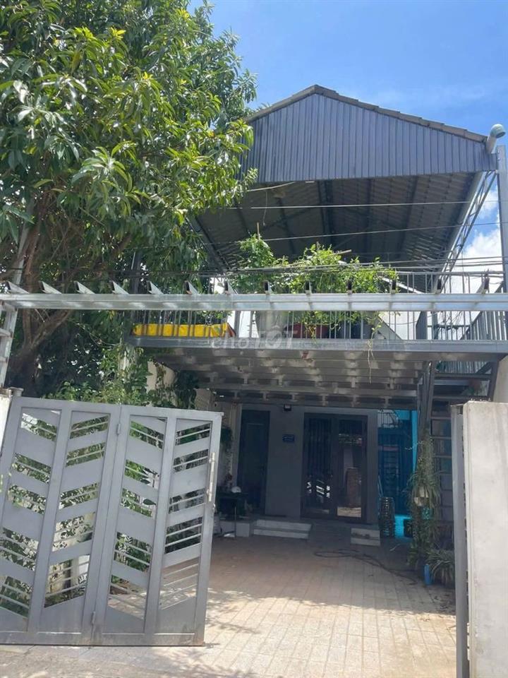 Vỡ nợ chủ bán gấp căn nhà 102 m2 Tân An Hội Củ Chi chỉ 1ty