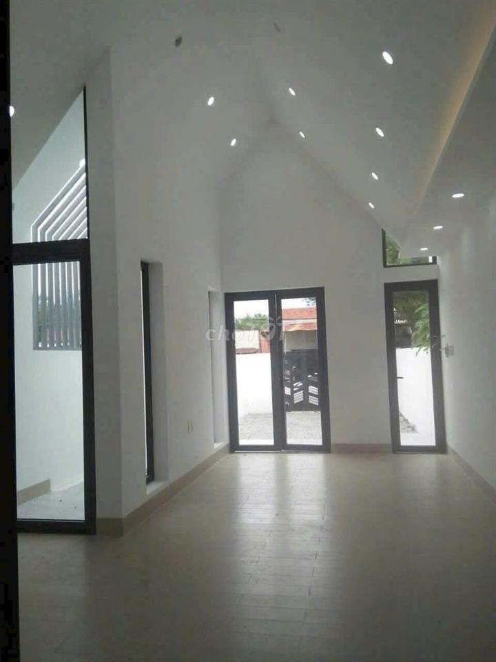 Vỡ nợ chủ bán gấp căn nhà 102 m2 Tân An Hội Củ Chi chỉ 1ty