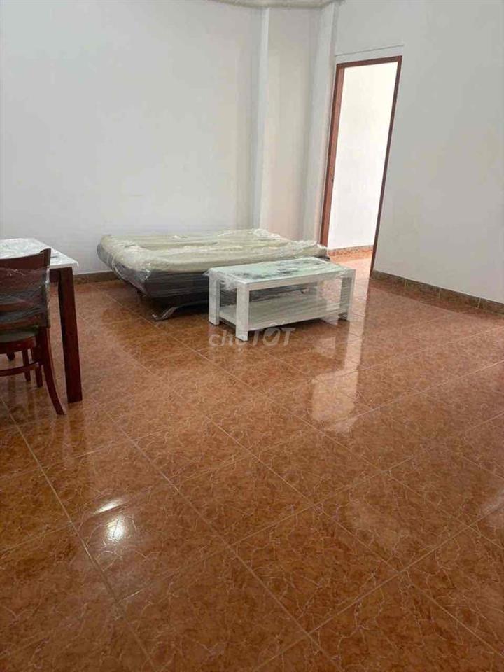 CHO THUÊ CĂN HỘ 68M2 - QUẬN 10