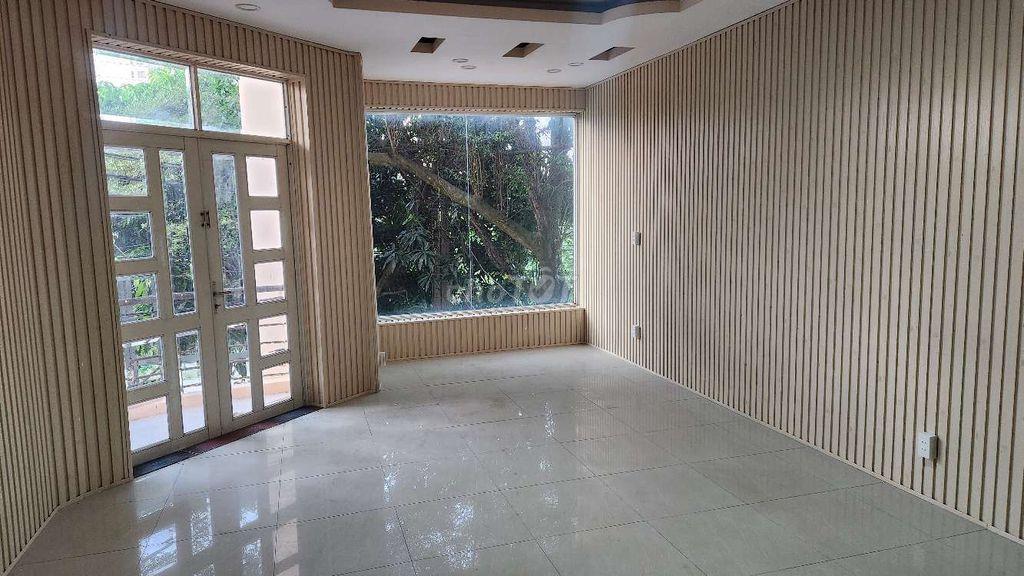 Phòng 50m2, giờ giấc tự do, đc nuôi pet