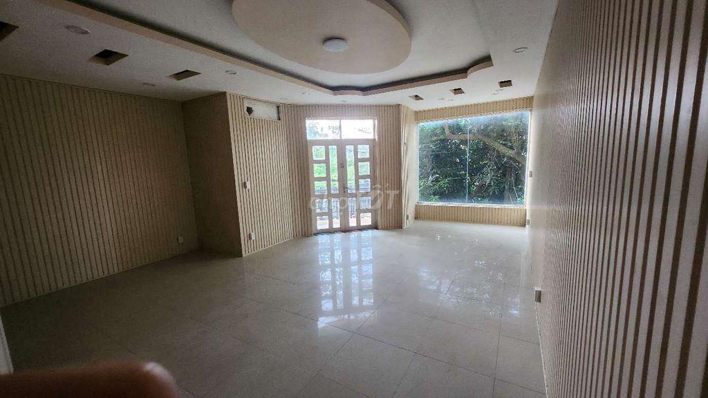 Phòng 50m2, giờ giấc tự do, đc nuôi pet