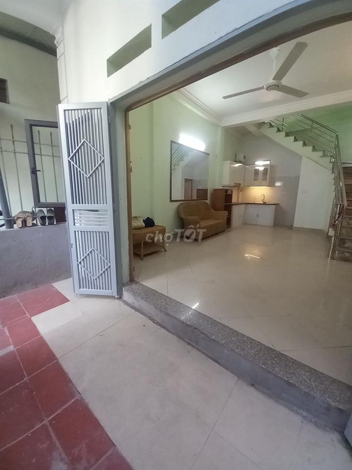 Cho Thuê Nhà Nguyên Căn 4 Tầng, 3 Ngủ FULL Đồ, Ô Tô Thông, Thoáng Sáng
