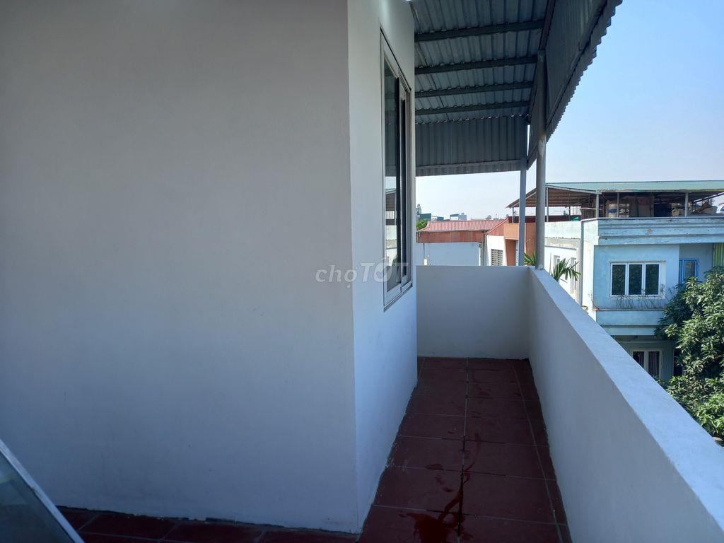 Cho Thuê Nhà Nguyên Căn 4 Tầng, 3 Ngủ FULL Đồ, Ô Tô Thông, Thoáng Sáng