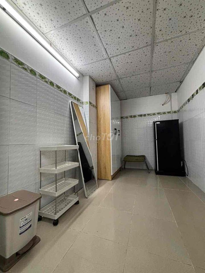 TRỌ TRUNG TÂM Q1, GẦN NHÂN VĂN, Y DƯỢC, KHÔNG GIỚI HẠN NGƯỜI Ở