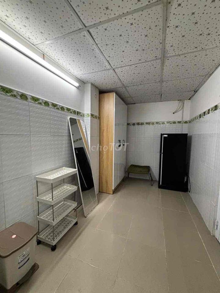 TRỌ TRUNG TÂM Q1, GẦN NHÂN VĂN, Y DƯỢC, KHÔNG GIỚI HẠN NGƯỜI Ở
