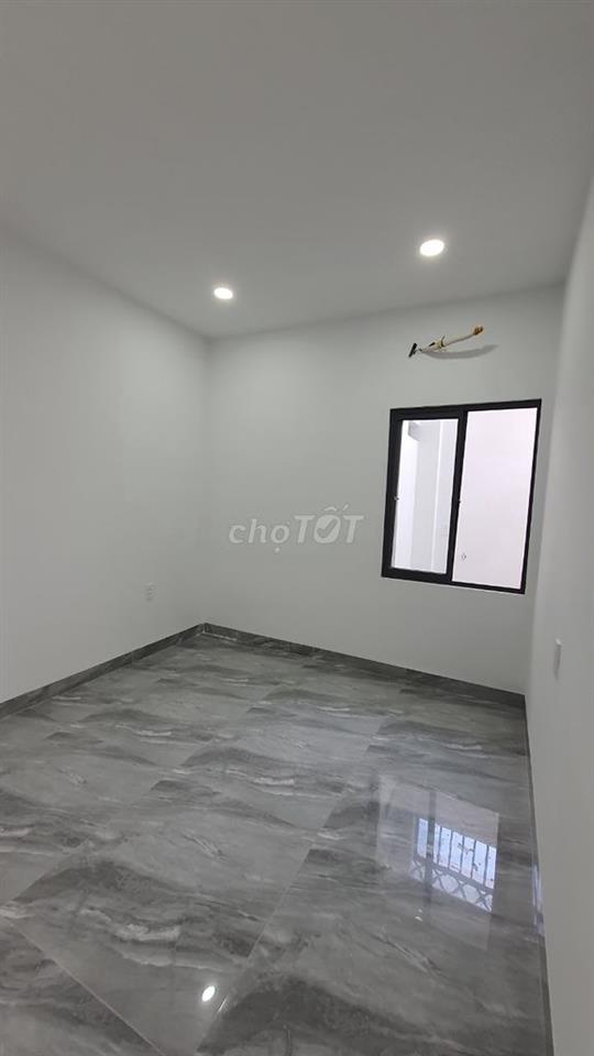 Cho thuê nhà ở An Phú Đông thoáng mát