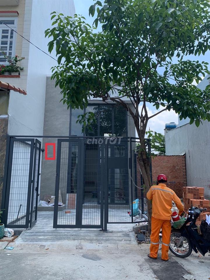 Cho thuê nhà ở An Phú Đông thoáng mát