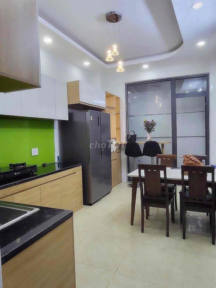 Cho Nữ thuê phòng trọ full nội thất - Thích Quảng Đức- PN - 5,5Tr