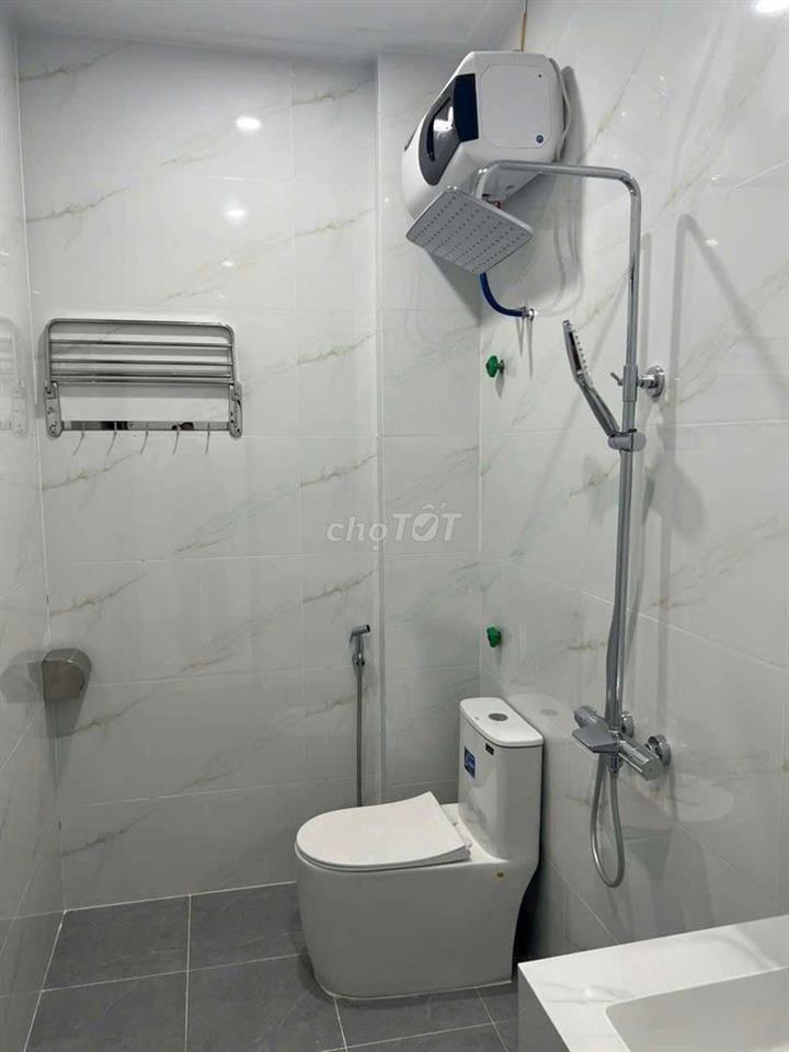 Nhà 3 tầng mới đẹp gần chợ Kiều Trung