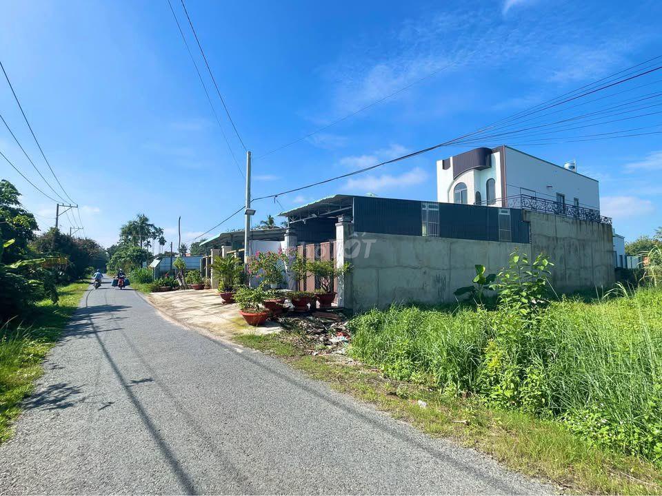 Giảm sâu 300tr giá còn 600tr bán nhanh trong tháng 150m2 tại An Tịnh.