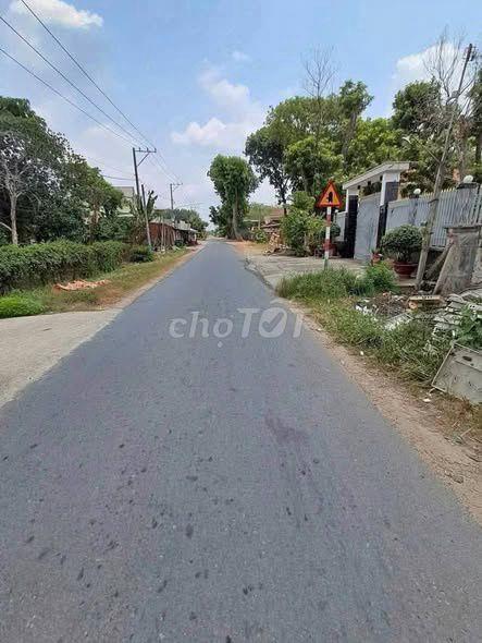 Giảm ngay 50% ra ra gấp 200m2 đường đá mi, giá 600tr tại TT Củ Chi
