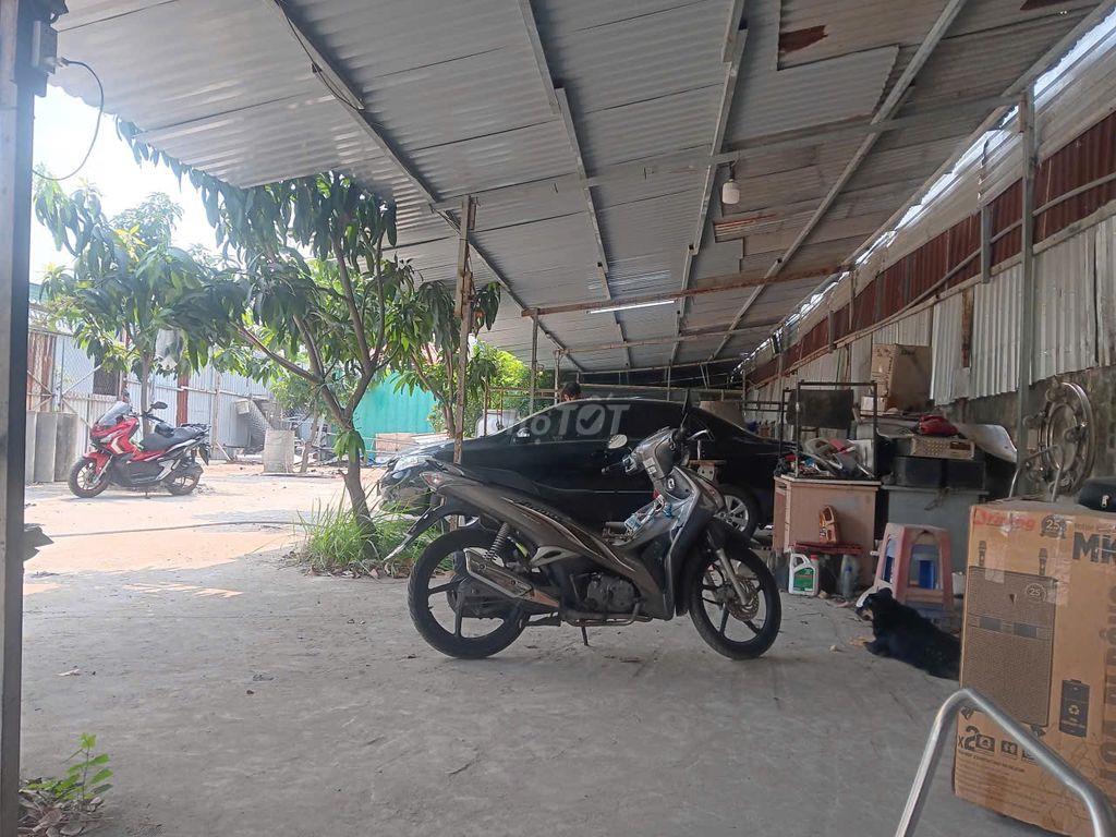 BÁN ĐẤT TẶNG KHO ĐANG CHO THUÊ 30TR/THÁNG - DTSD 600m2 - GIÁP BÌNH TÂN