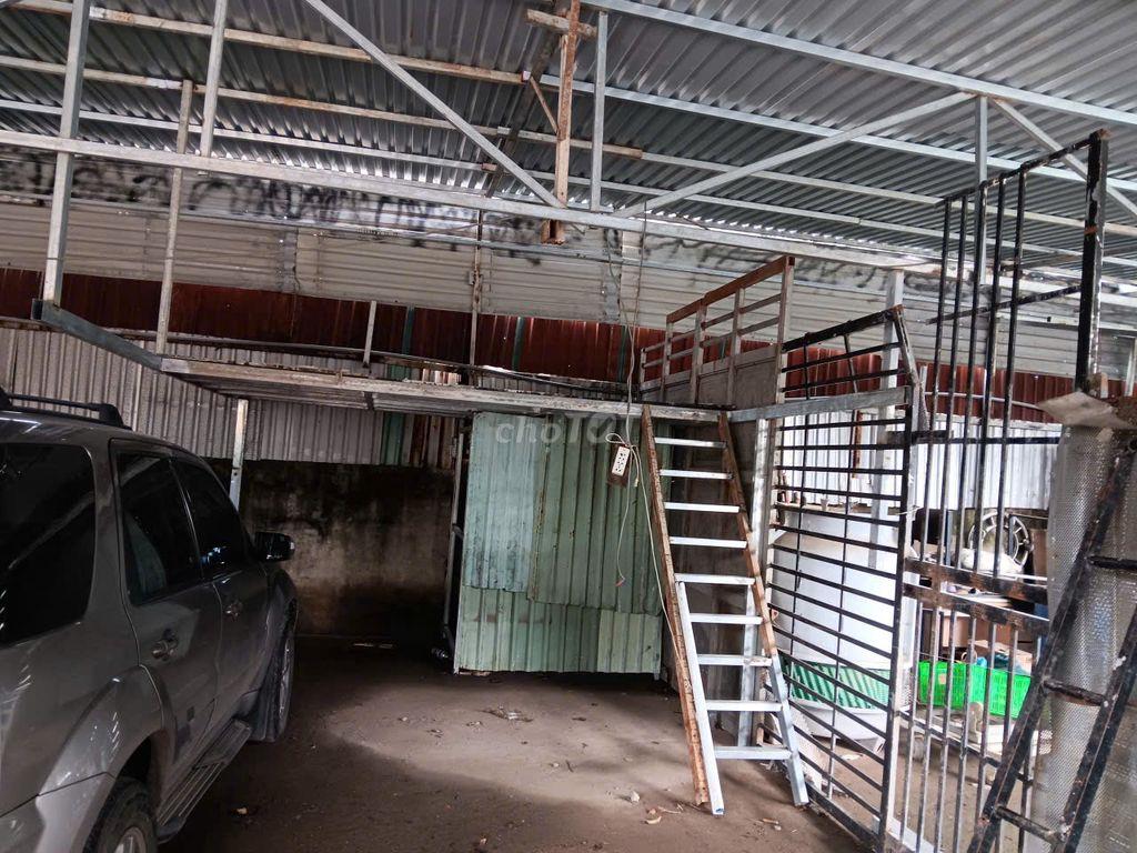 BÁN ĐẤT TẶNG KHO ĐANG CHO THUÊ 30TR/THÁNG - DTSD 600m2 - GIÁP BÌNH TÂN