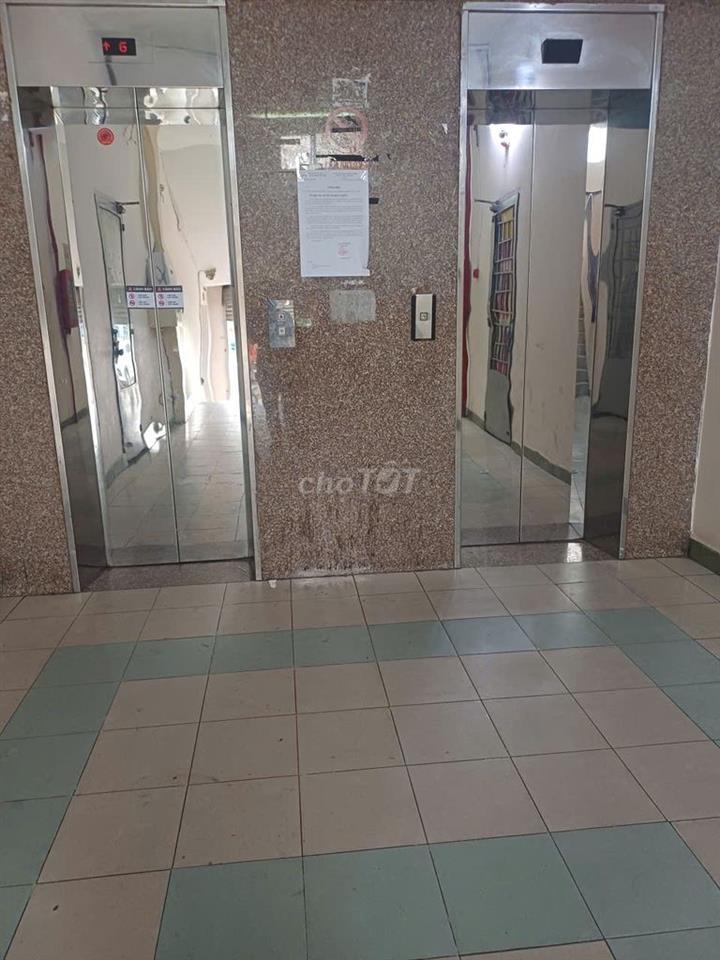 Tôi bán căn góc thang máy lầu cao