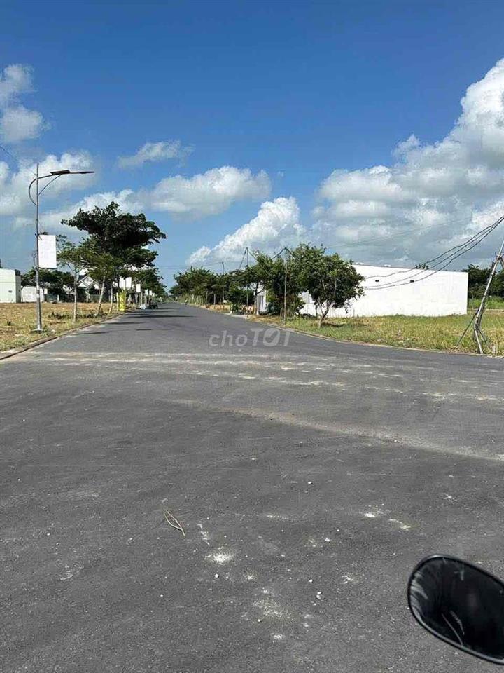 Đất nền