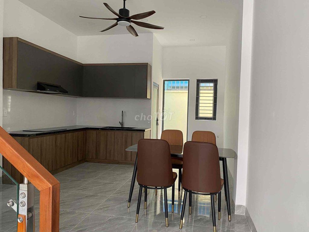 Cho thuê nhà nguyên căn đầy đủ nội thất Phước Đông New City
