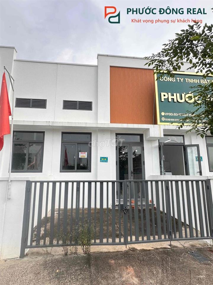 Nhà phố liền kề 1 trệt 1 lửng thiết kế Duplex KCN Phước Đông- Tây Ninh