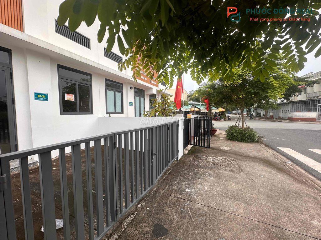 Nhà phố liền kề 1 trệt 1 lửng thiết kế Duplex KCN Phước Đông- Tây Ninh