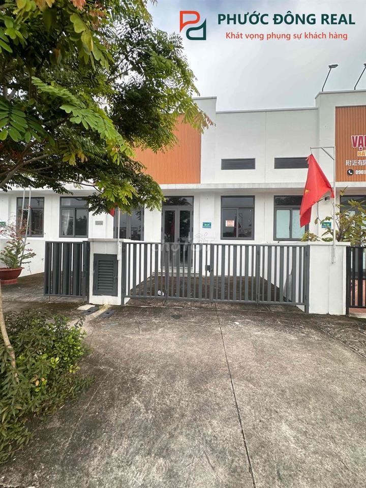 Nhà phố liền kề 1 trệt 1 lửng thiết kế Duplex KCN Phước Đông- Tây Ninh