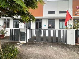 Nhà phố liền kề 1 trệt 1 lửng thiết kế Duplex KCN Phước Đông- Tây Ninh