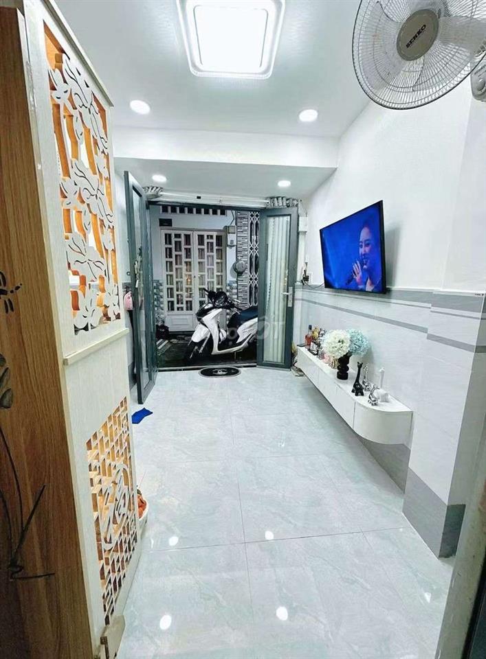 CHíNH CHỦ CẦN BÁN NHÀ MỚI Tôn Đản Phường khánh hội Quận 4.

-Sổ hồng