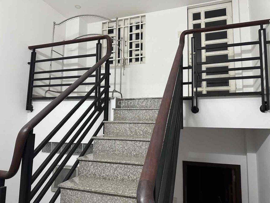 Cho thuê] NHÀ MẶT TIỀN LÊ NIỆM TÂN PHÚ - LỆCH TẦNG HIỆN ĐẠI - FULL NỘI