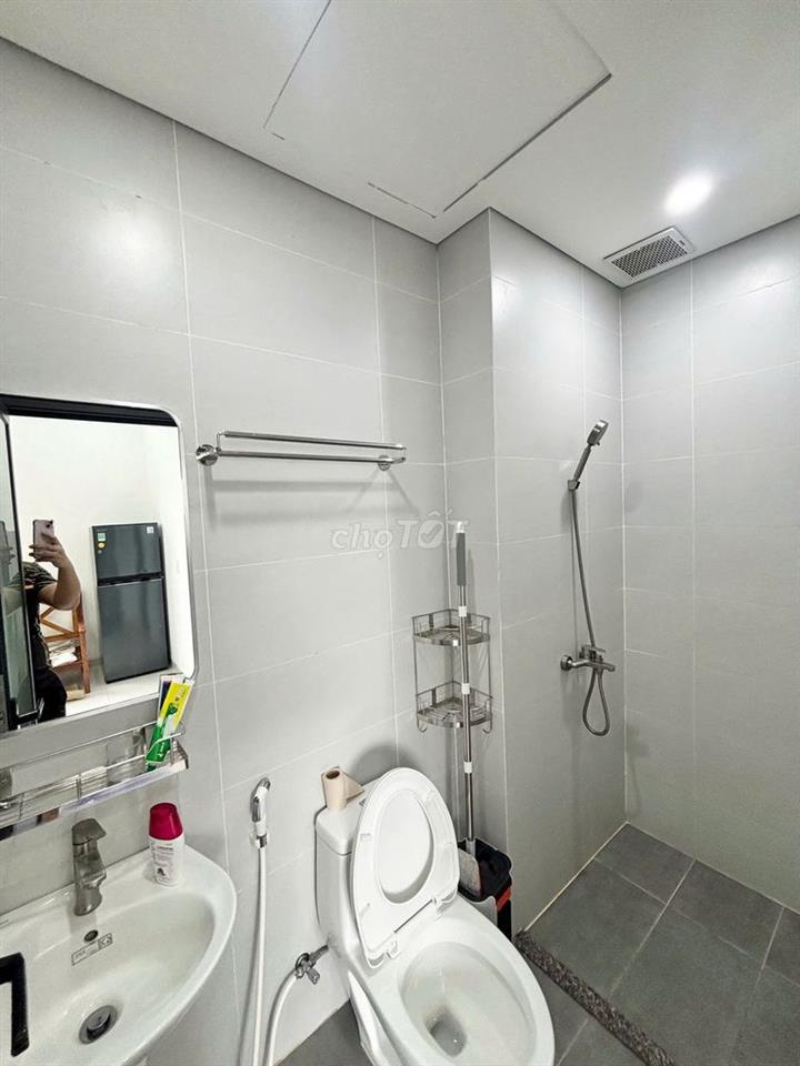 CĂN HỘ 1PN RỘNG GẦN CROWN PLAZA