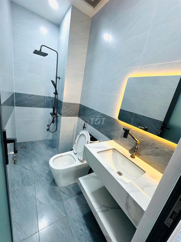 CHÍNH CHỦ BÁN NHÀ MỚI TRỆT 2 LẦU 4PN P17 GV