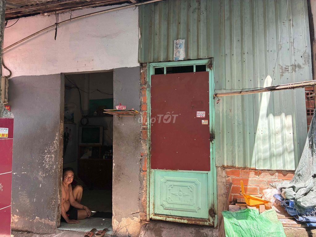 bán nhà nhỏ gần trường hoc gan chợ