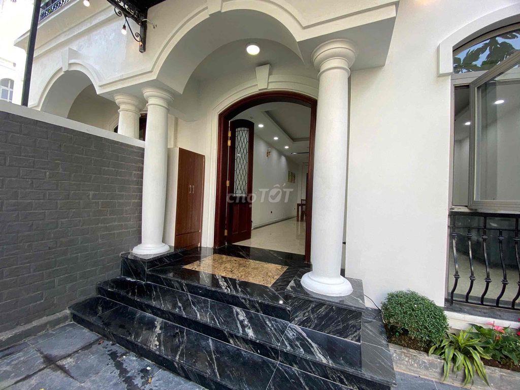 CHO THUÊ NGUYÊN CĂN BIỆT THỰ SÂN VƯỜN VINHOMES RIVERSIDE PHONG LAN