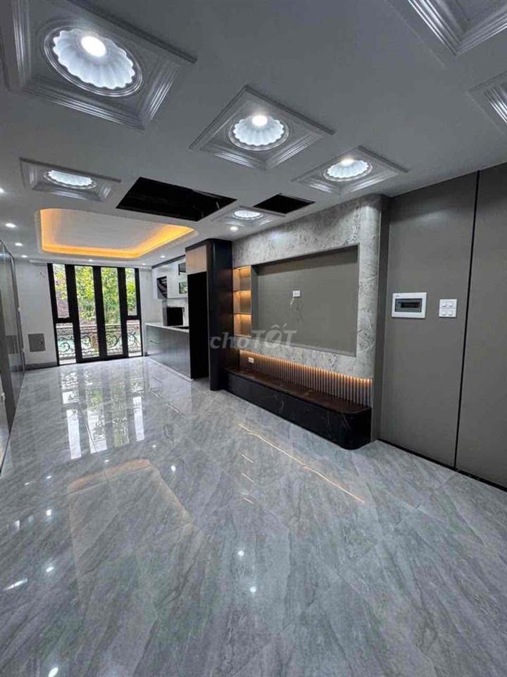 NHÀ ĐẸP PHÚC ĐỒNG – SÀI ĐỒNG – THANG MÁY – Ô TÔ VÀO NHÀ – hơn 8tỷ