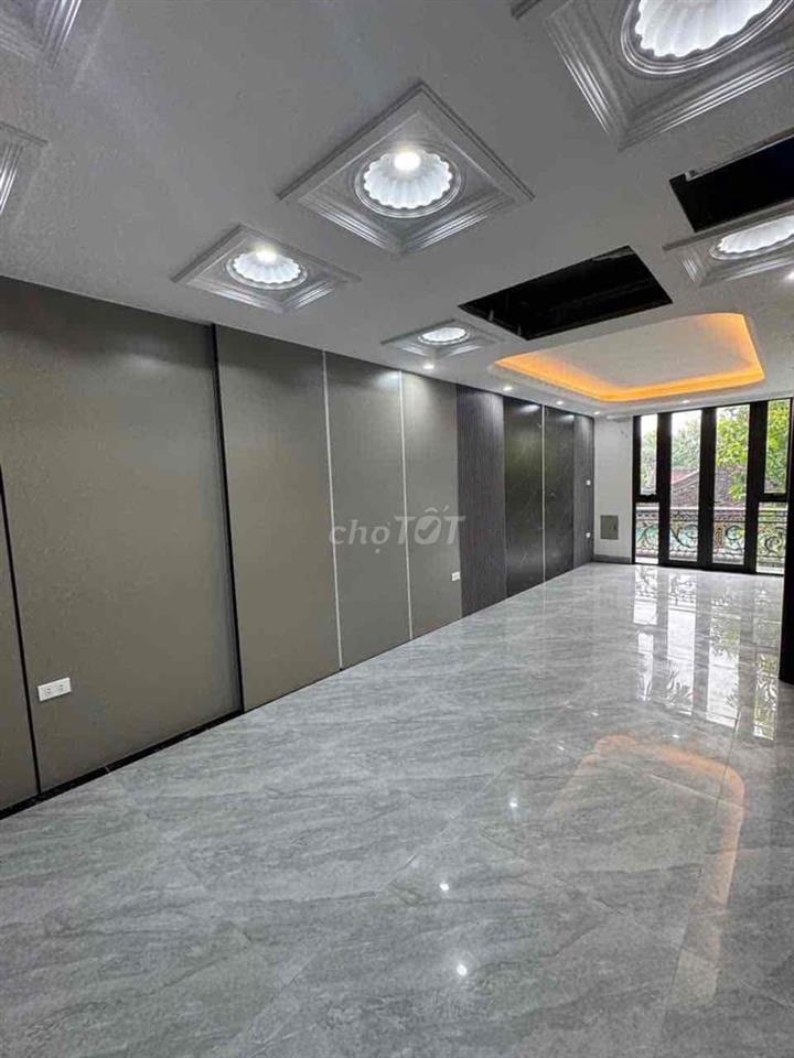 NHÀ ĐẸP PHÚC ĐỒNG – SÀI ĐỒNG – THANG MÁY – Ô TÔ VÀO NHÀ – hơn 8tỷ