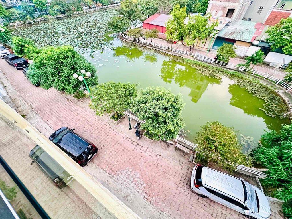 NHÀ ĐẸP LONG BIÊN - VIEW HỒ - Ô TÔ TRÁNH