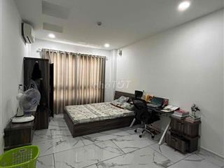 Pass studio rộng nội thất đầy đủ