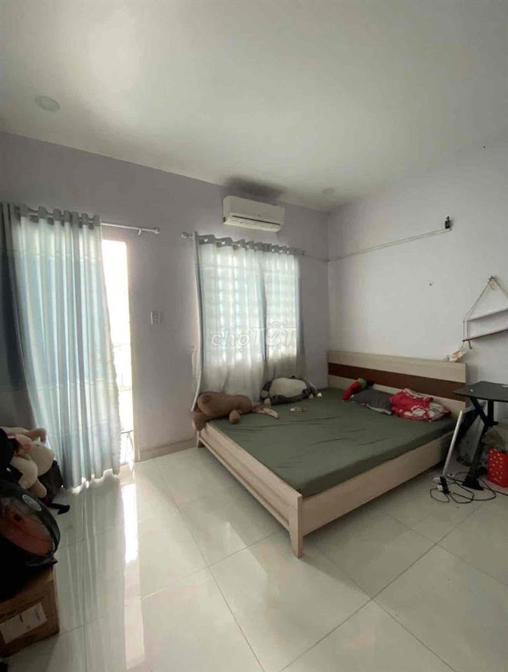 Cho thuê phòng ban công máy lạnh