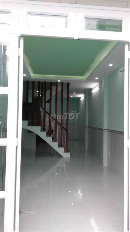 Cho thuê nhà nguyên căn gần nhà thờ Xóm Chiếu