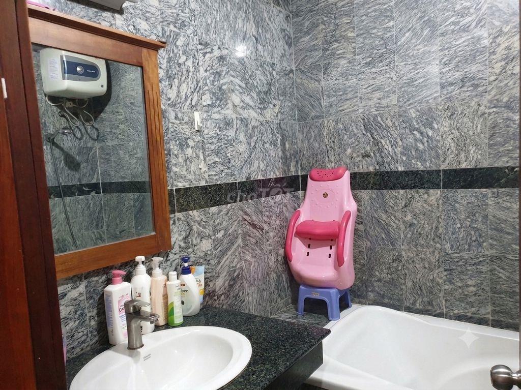 Bán căn hộ cao cấp Hoàng Anh 2, Q7, 2PN, 2WC, vị trí đắc địa