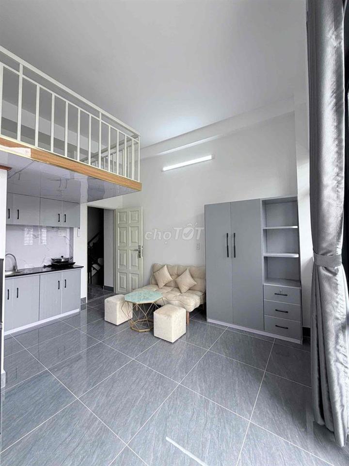 Phòng Trọ Gác Ban Công Cửa Sổ Mới 100% Gần ĐH Văn Hiến-Ngã Tư Bốn Xã