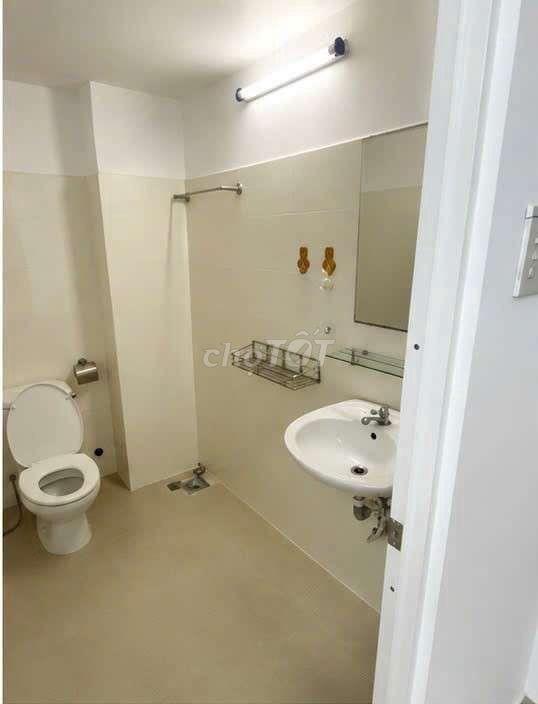 Chính chủ Cho Thuê Nhà 4x10m 1 Trệt 2 Lầu P.10 Tân Bình