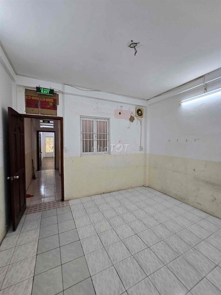 Cho thuê nhà nguyên căn mặt tiền hẻm 8m, Trần Tấn