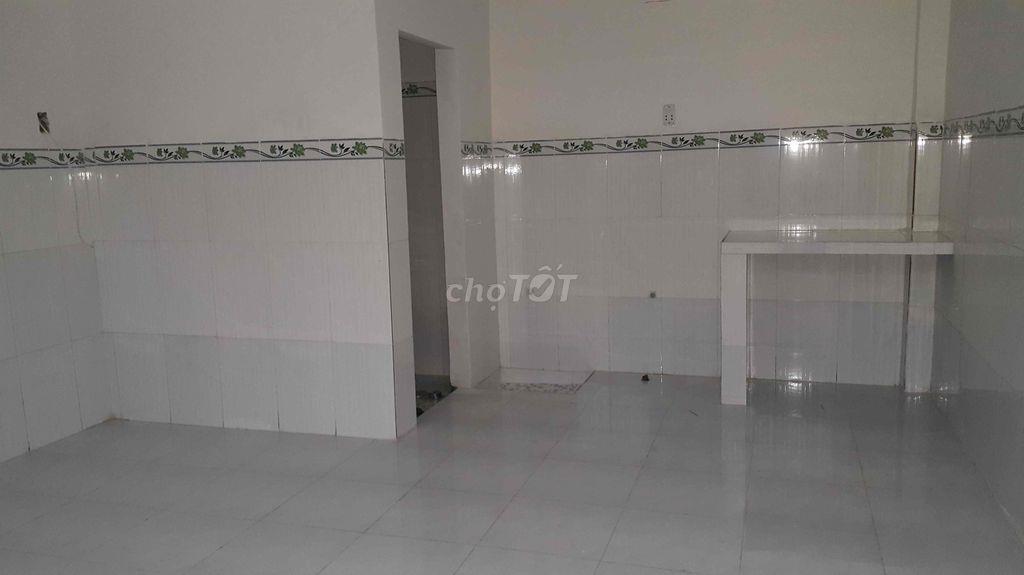 Phòng cách ngã ba Mỹ Thành 500m
