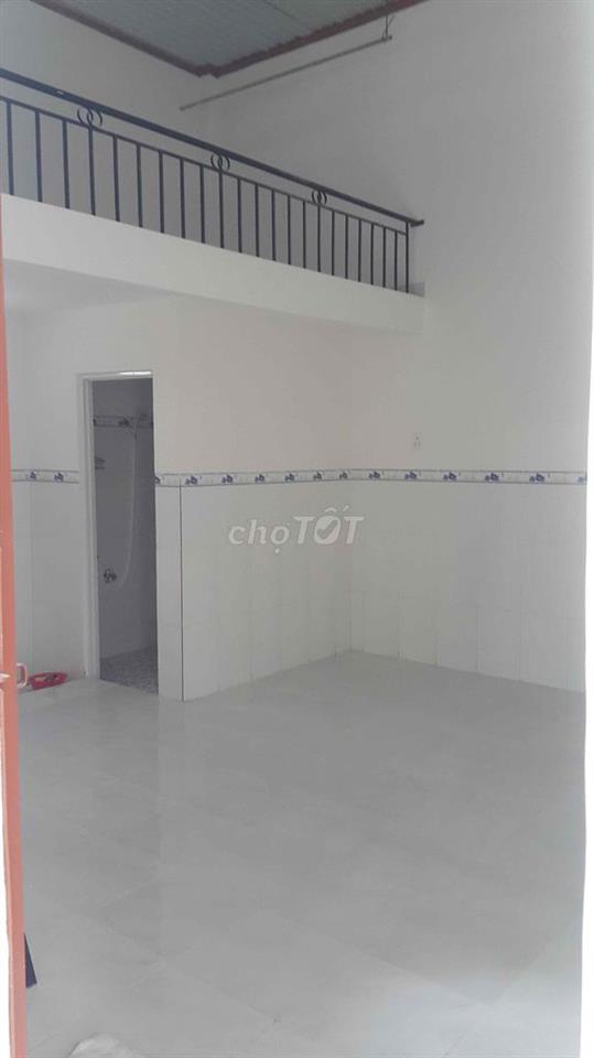 Phòng cách ngã ba Mỹ Thành 500m