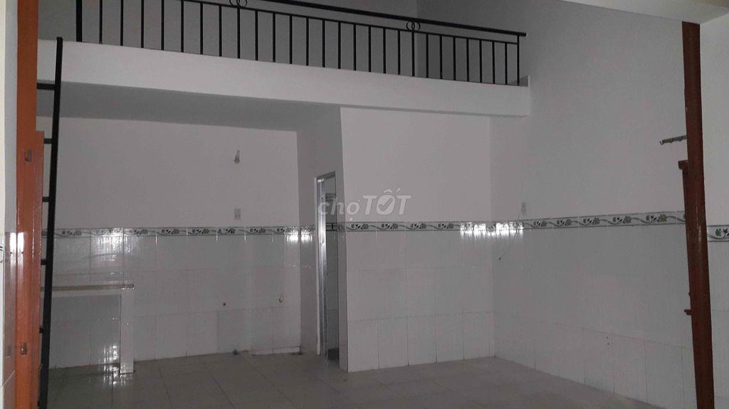 Phòng cách ngã ba Mỹ Thành 500m