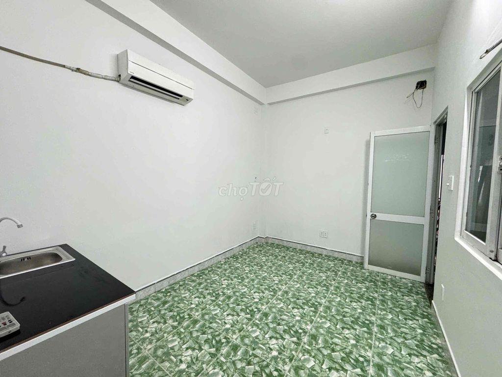 Cho Thuê Phòng Cách Trường ĐH Văn Hóa TP.HCM và Trường Kỹ Nghệ 300m